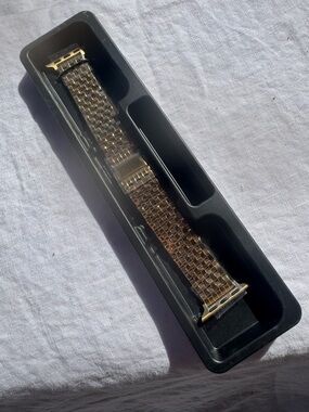 Gold Metal Link Replacement Apple Watch Band